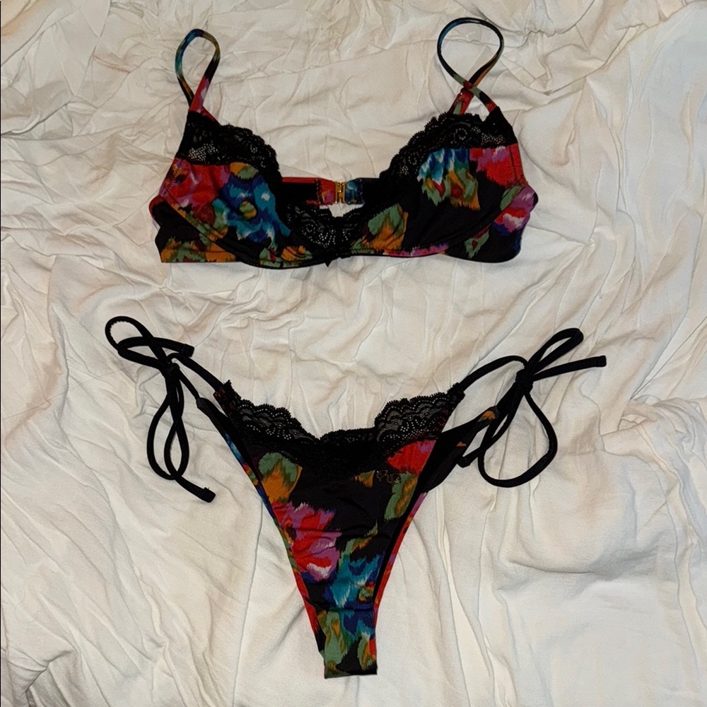Rat & Boa Colorful Floral Women's Bikini Set